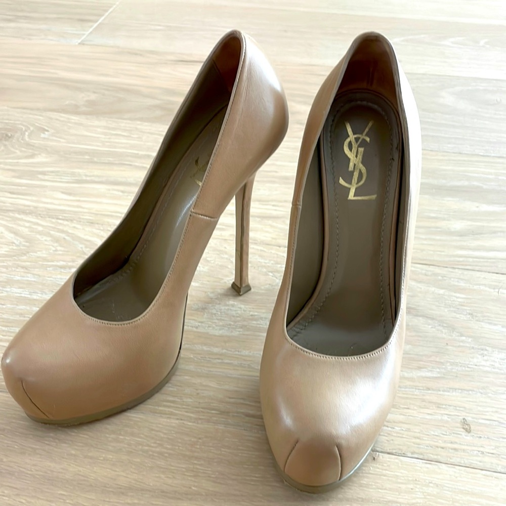 YSL Tribute Platform Pumps in Nude